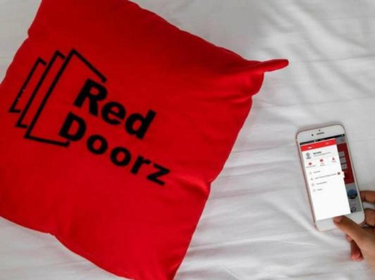 Reddoorz Plus Near Halim Perdanakusuma 2 Jakarta Eksteriør bilde